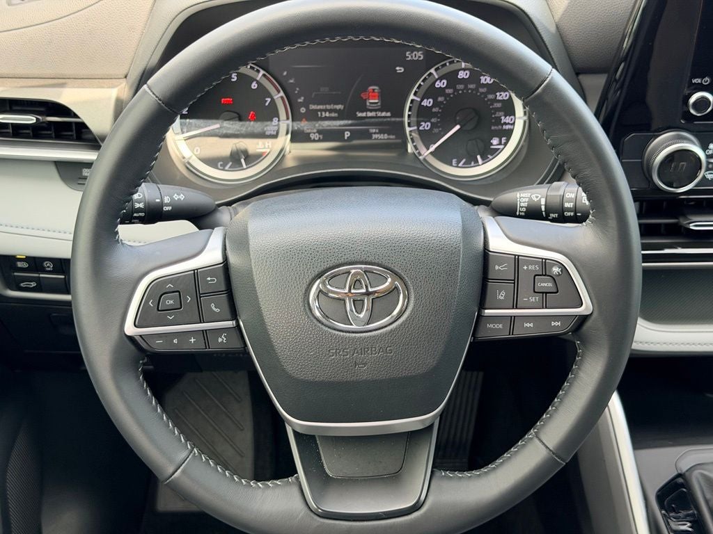 2023 Toyota Highlander LE 3RD ROW SEATING