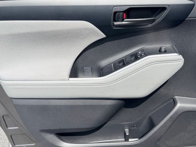 2023 Toyota Highlander LE 3RD ROW SEATING