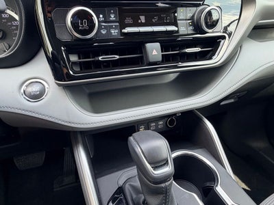 2023 Toyota Highlander LE 3RD ROW SEATING