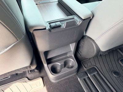 2023 Toyota Sienna XLE 8 Passenger