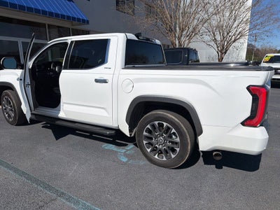 2022 Toyota Tundra Limited PANO ROOF TECH PACKAGE LOW MILES!!