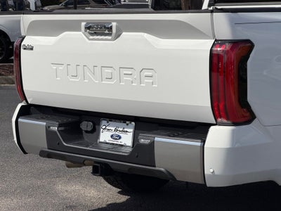 2022 Toyota Tundra Limited PANO ROOF TECH PACKAGE LOW MILES!!