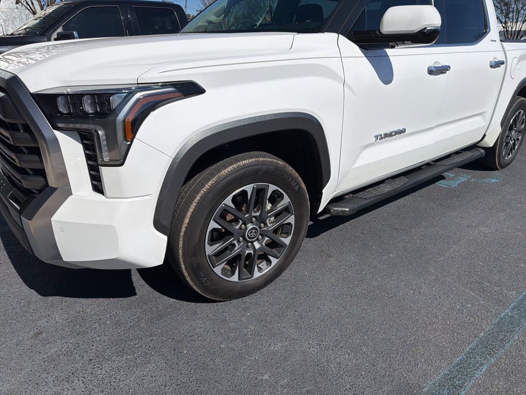 2022 Toyota Tundra Limited PANO ROOF TECH PACKAGE LOW MILES!!