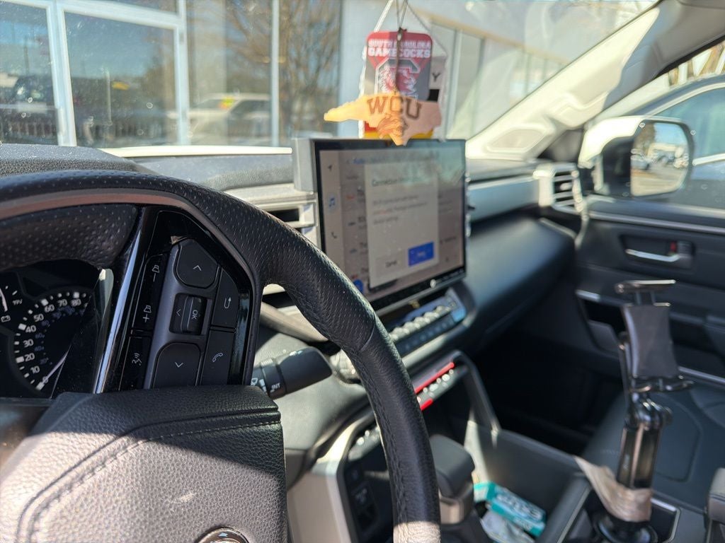 2022 Toyota Tundra Limited PANO ROOF TECH PACKAGE LOW MILES!!