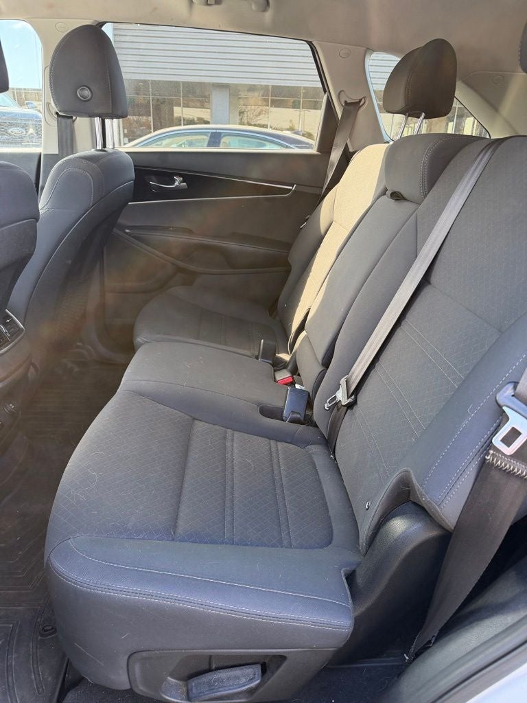 2020 Kia Sorento LX 3RD ROW SEATING