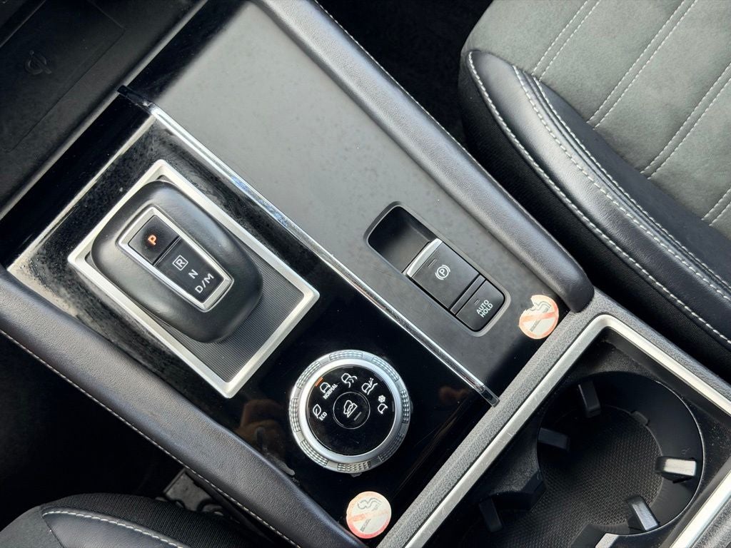2024 Mitsubishi Outlander SE NAVIGATION 3RD ROW SEATING