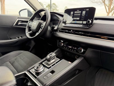 2024 Mitsubishi Outlander SE NAVIGATION