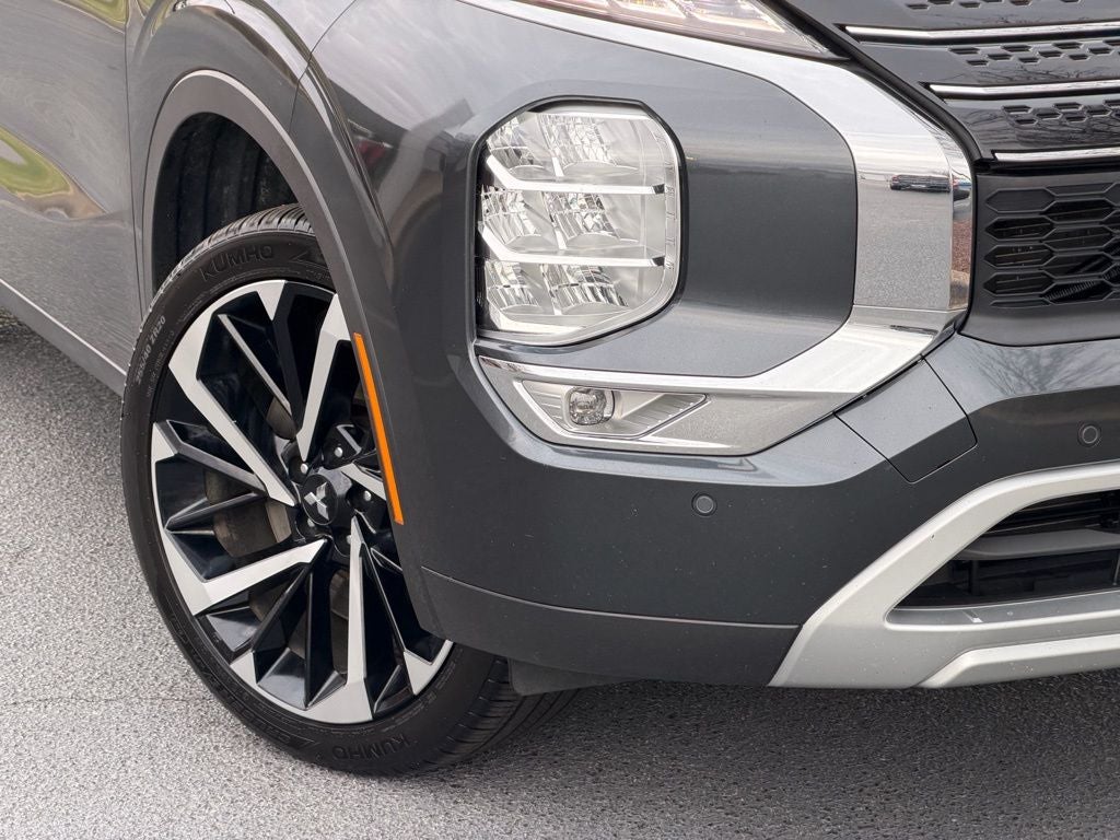 2024 Mitsubishi Outlander SE NAVIGATION