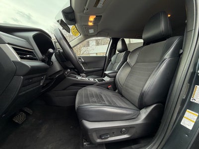 2024 Mitsubishi Outlander SE NAVIGATION