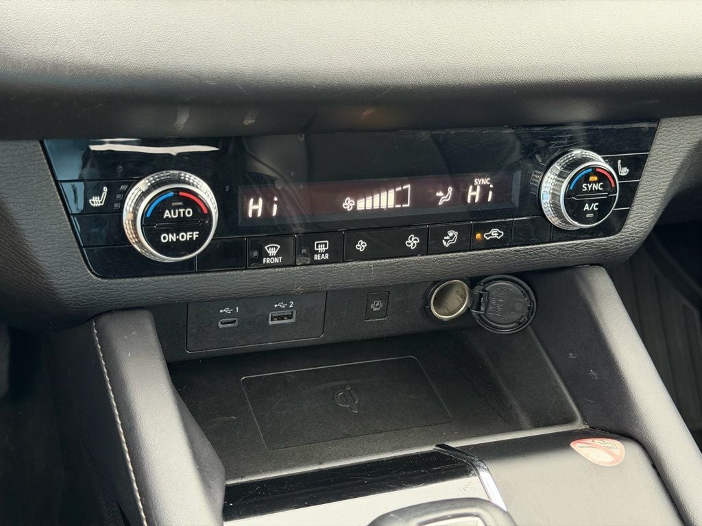 2024 Mitsubishi Outlander SE NAVIGATION