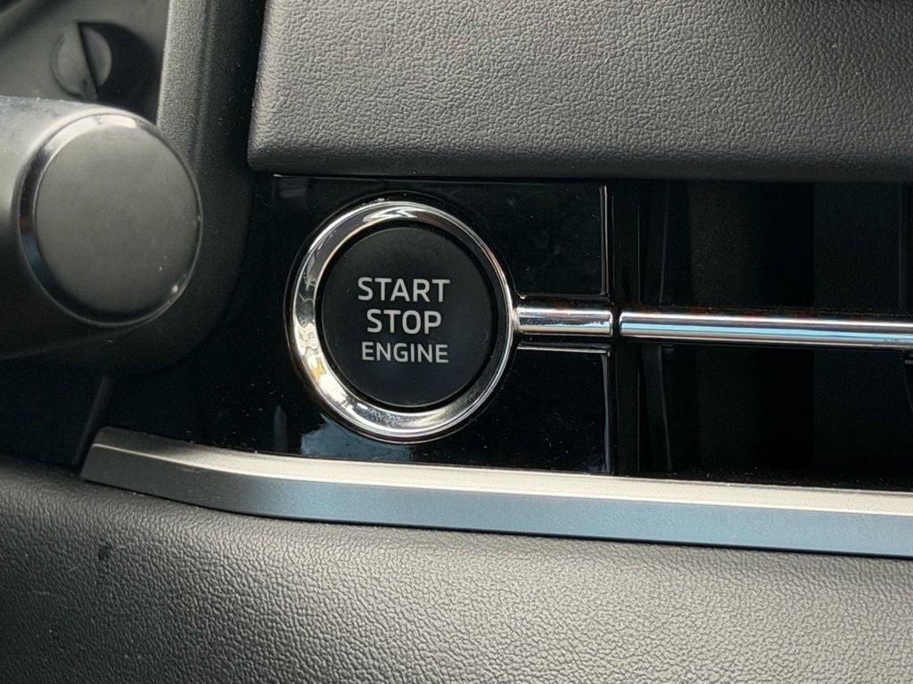 2024 Mitsubishi Outlander SE NAVIGATION