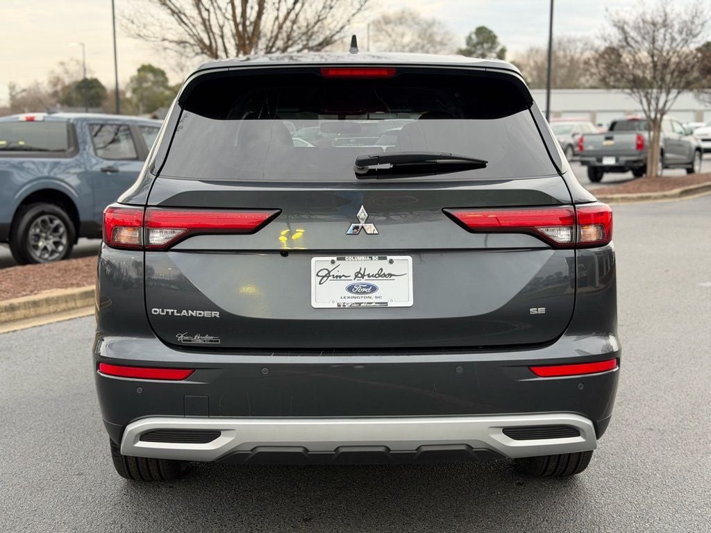 2024 Mitsubishi Outlander SE NAVIGATION