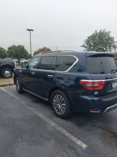 2021 Nissan Armada SL SECOND ROW CAPTAINS CHAIRS