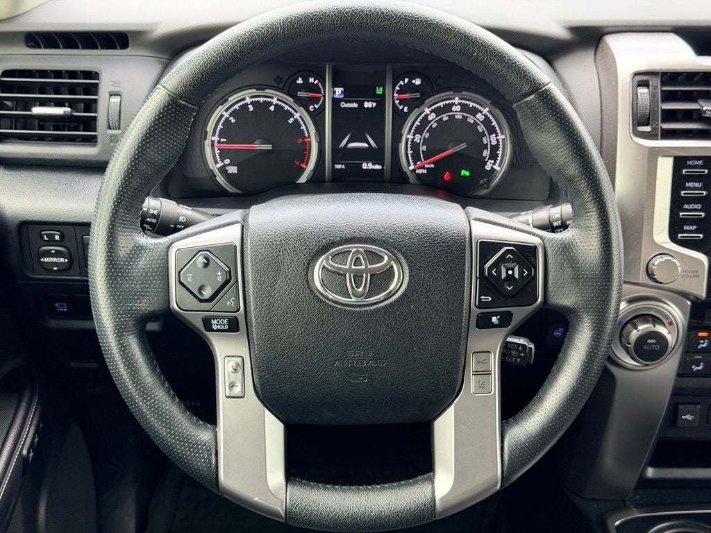 2023 Toyota 4Runner Limited NAVI MOONROOF LOW MILES!!