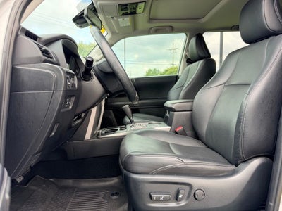 2023 Toyota 4Runner Limited NAVI MOONROOF LOW MILES!!