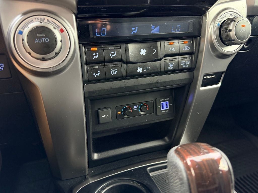 2023 Toyota 4Runner Limited NAVI MOONROOF LOW MILES!!