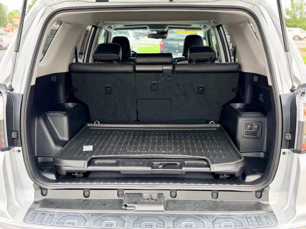 2023 Toyota 4Runner Limited NAVI MOONROOF LOW MILES!!