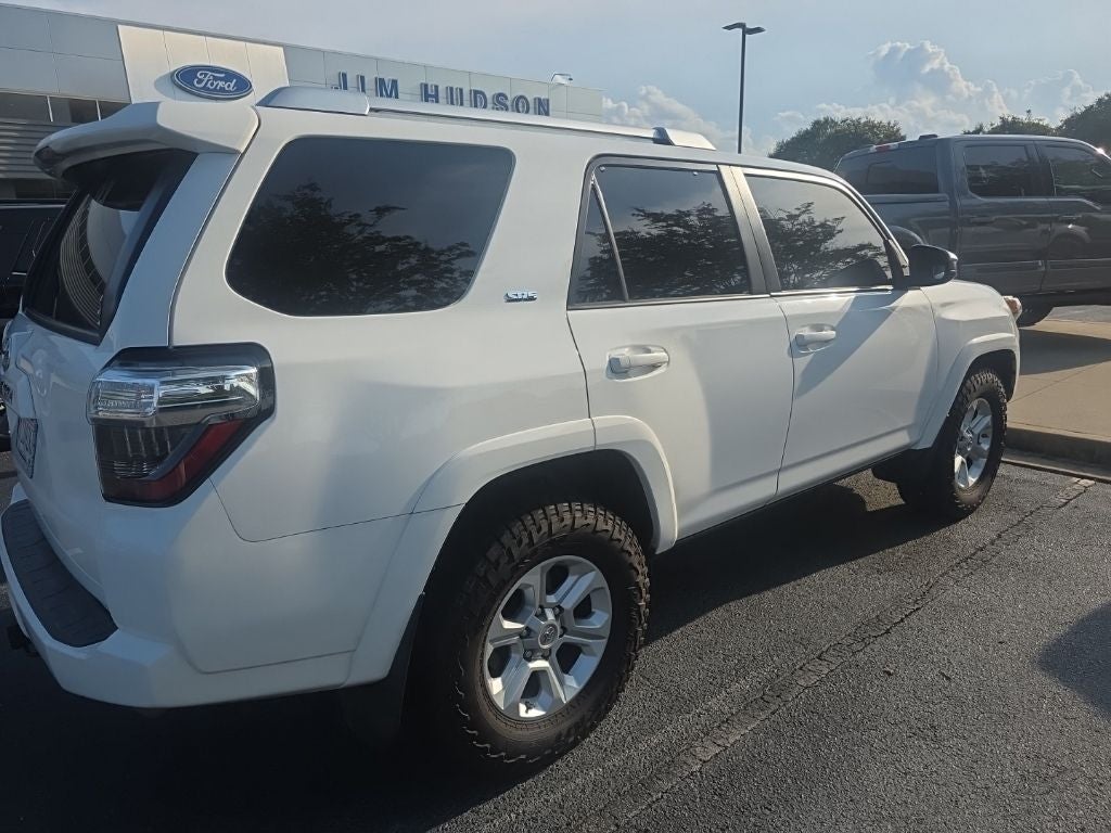 2017 Toyota 4Runner SR5 3RD ROW SEATING