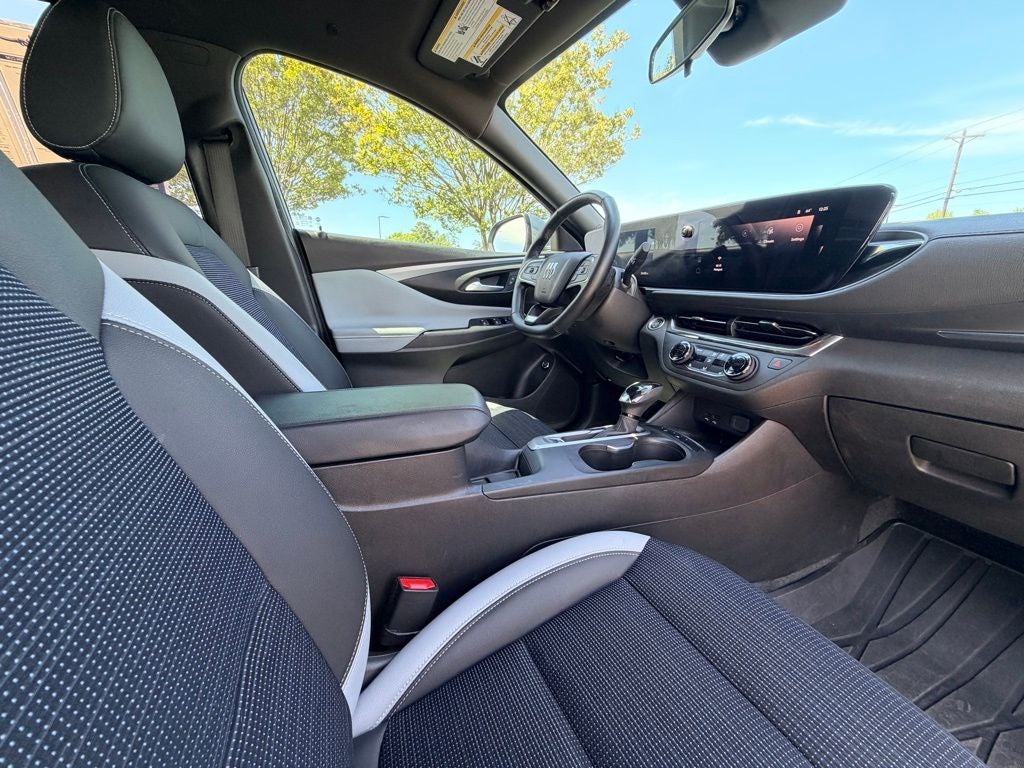 2024 Buick Envista Preferred HEATED SEATS ADAPT CRUISE SIDE BLIND ZONE ALERT