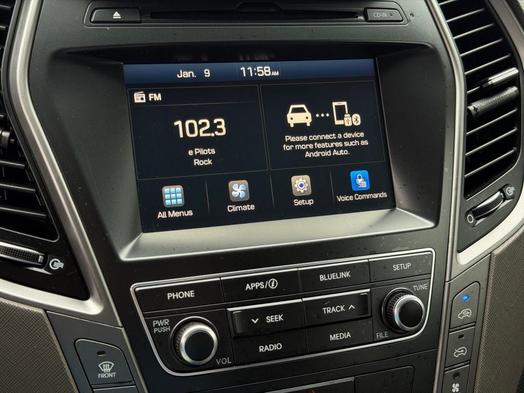 2017 Hyundai Santa Fe SE