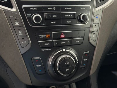 2017 Hyundai Santa Fe SE