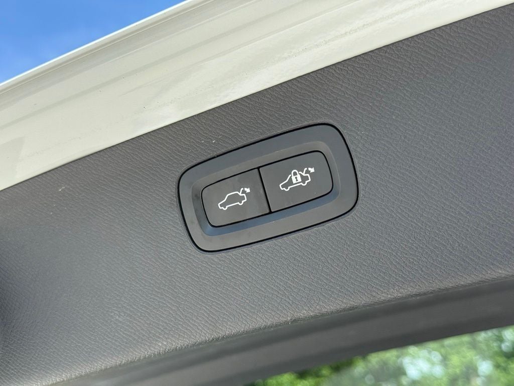2019 Volvo XC90 T6 Inscription