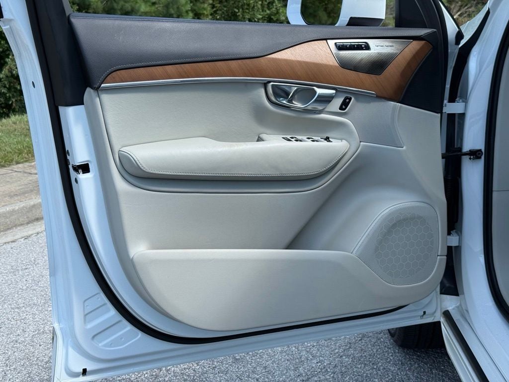 2019 Volvo XC90 T6 Inscription