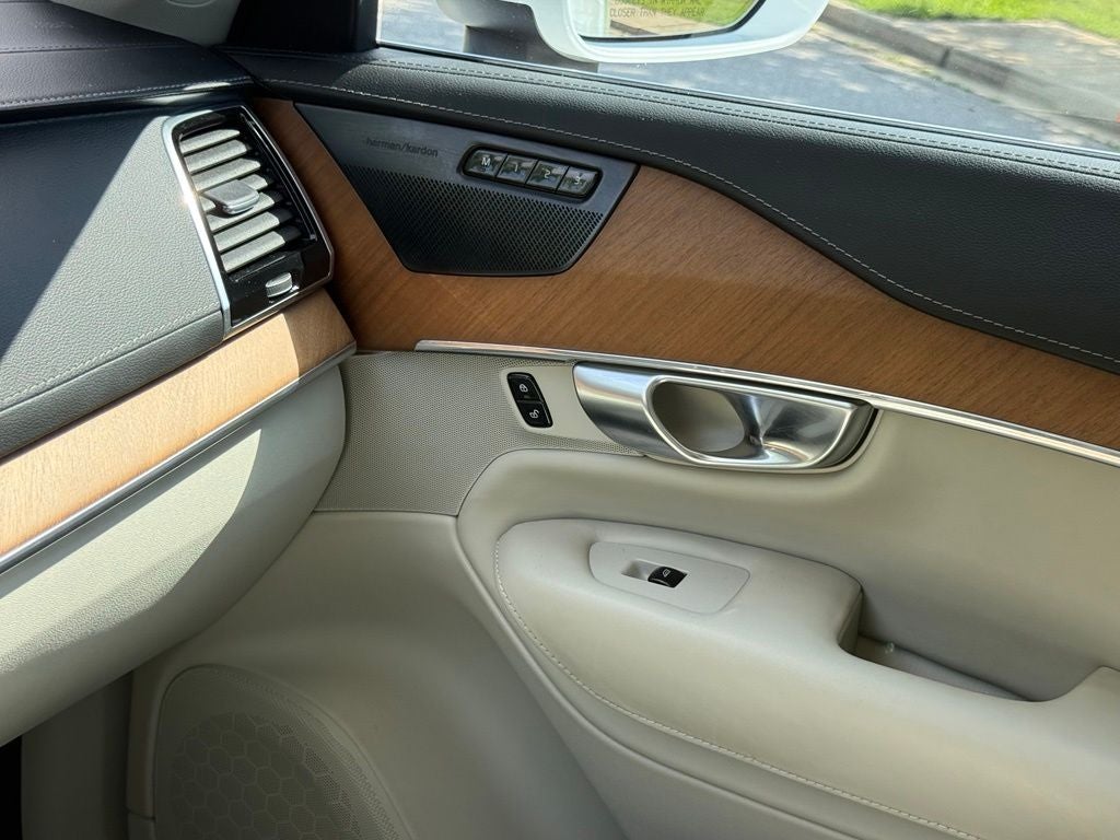 2019 Volvo XC90 T6 Inscription