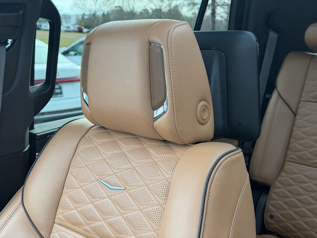 2023 Cadillac Escalade Premium Luxury