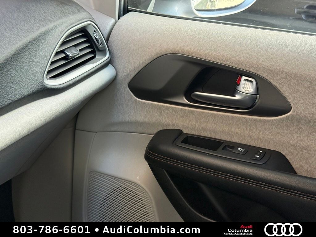 2020 Chrysler Pacifica Touring L Plus