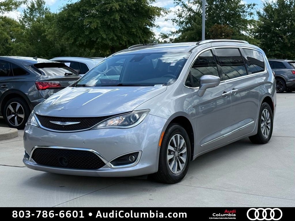 2020 Chrysler Pacifica Touring L Plus