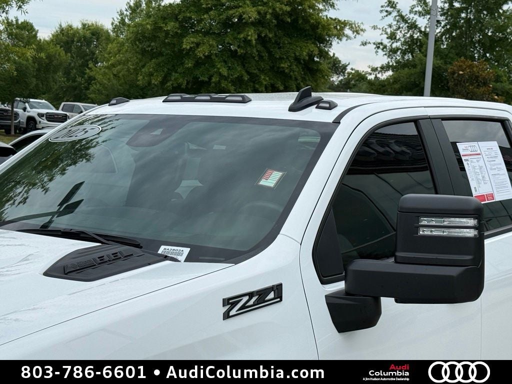 2025 Chevrolet Silverado 2500HD Custom