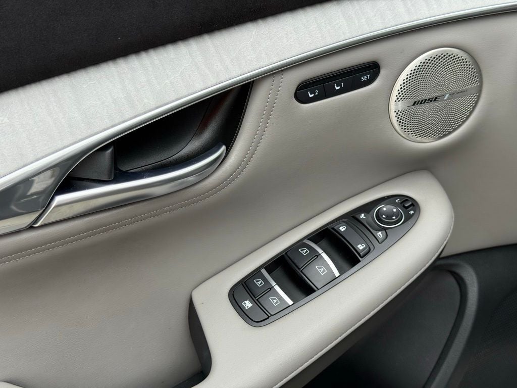 2024 INFINITI QX50 Sensory