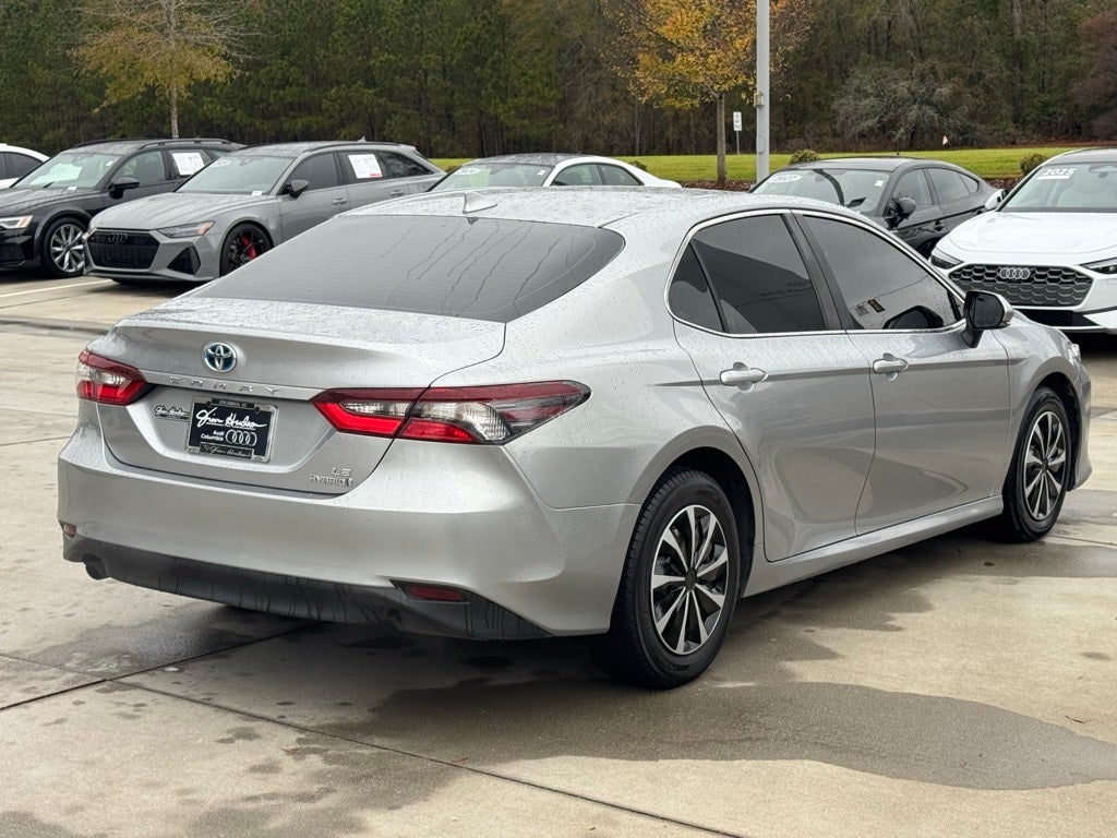2022 Toyota Camry Hybrid LE