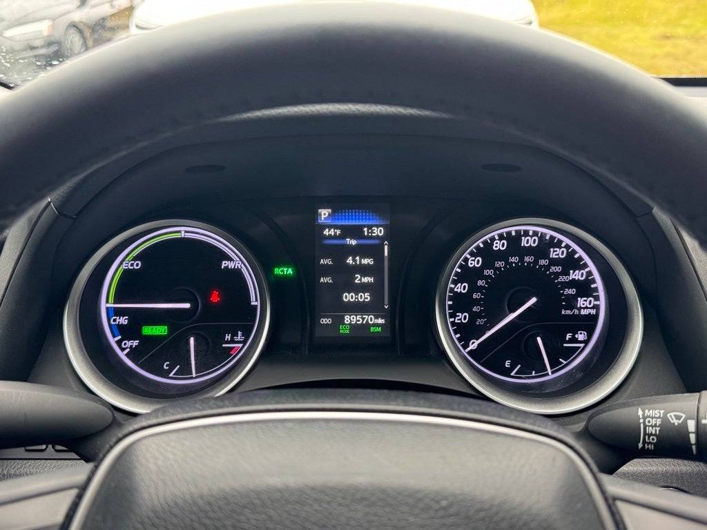 2022 Toyota Camry Hybrid LE