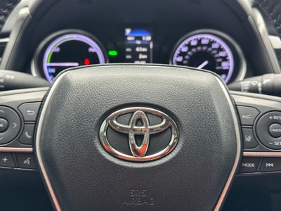 2022 Toyota Camry Hybrid LE