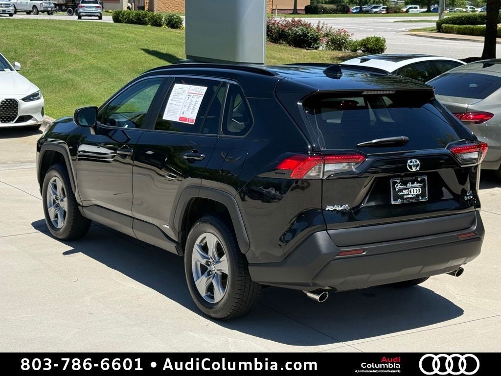2025 Toyota RAV4 Hybrid LE