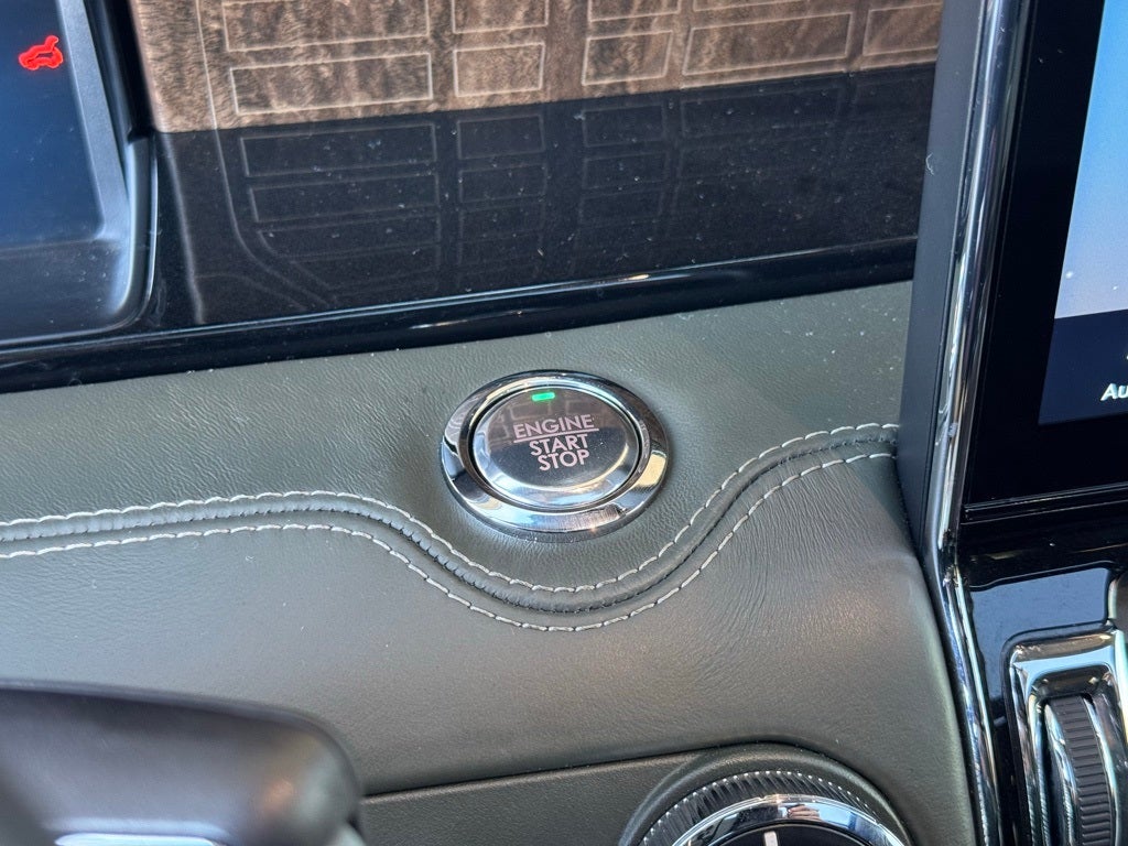 2023 Lincoln Navigator Black Label