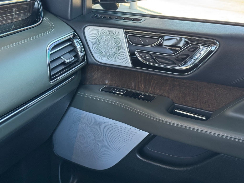 2023 Lincoln Navigator Black Label