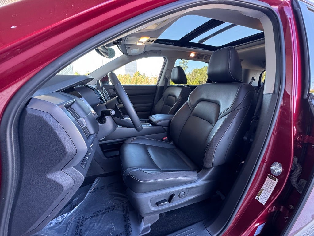 2022 Nissan Pathfinder SL