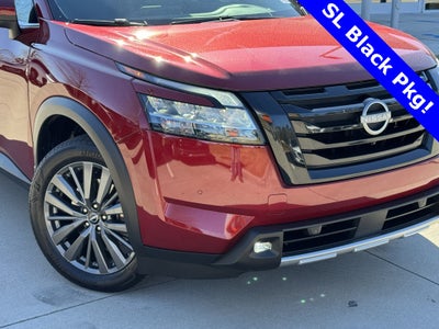 2022 Nissan Pathfinder SL
