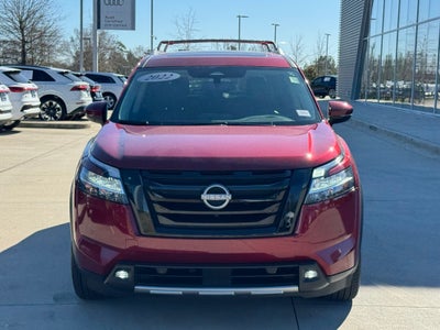 2022 Nissan Pathfinder SL