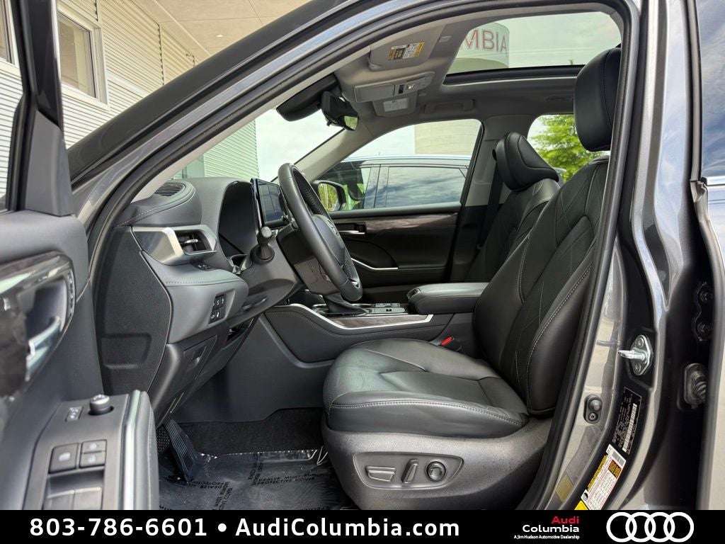 2023 Toyota Highlander Platinum