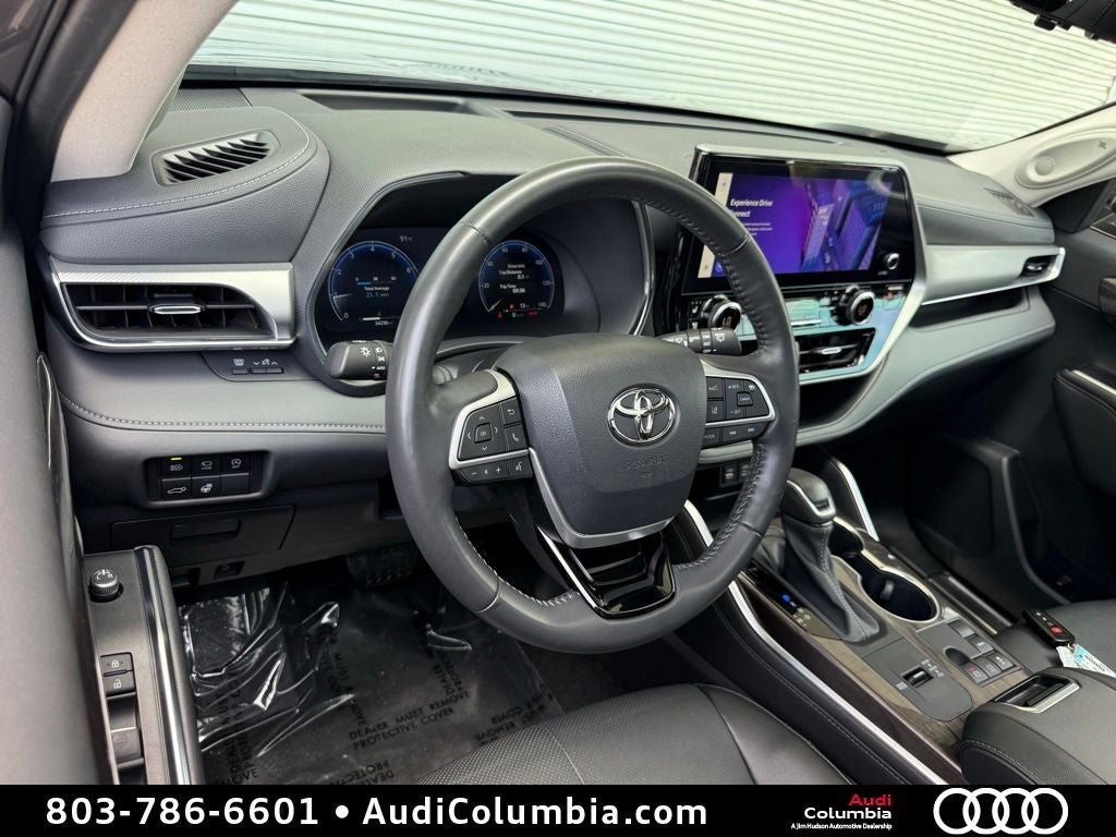 2023 Toyota Highlander Platinum
