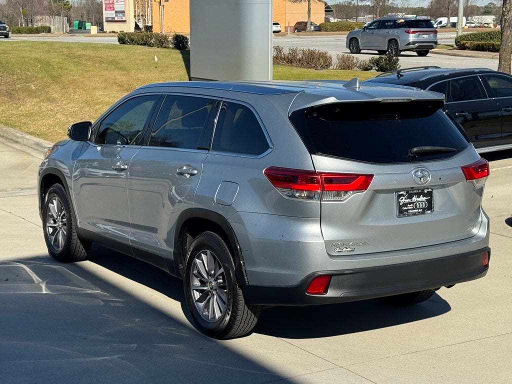 2019 Toyota Highlander SE