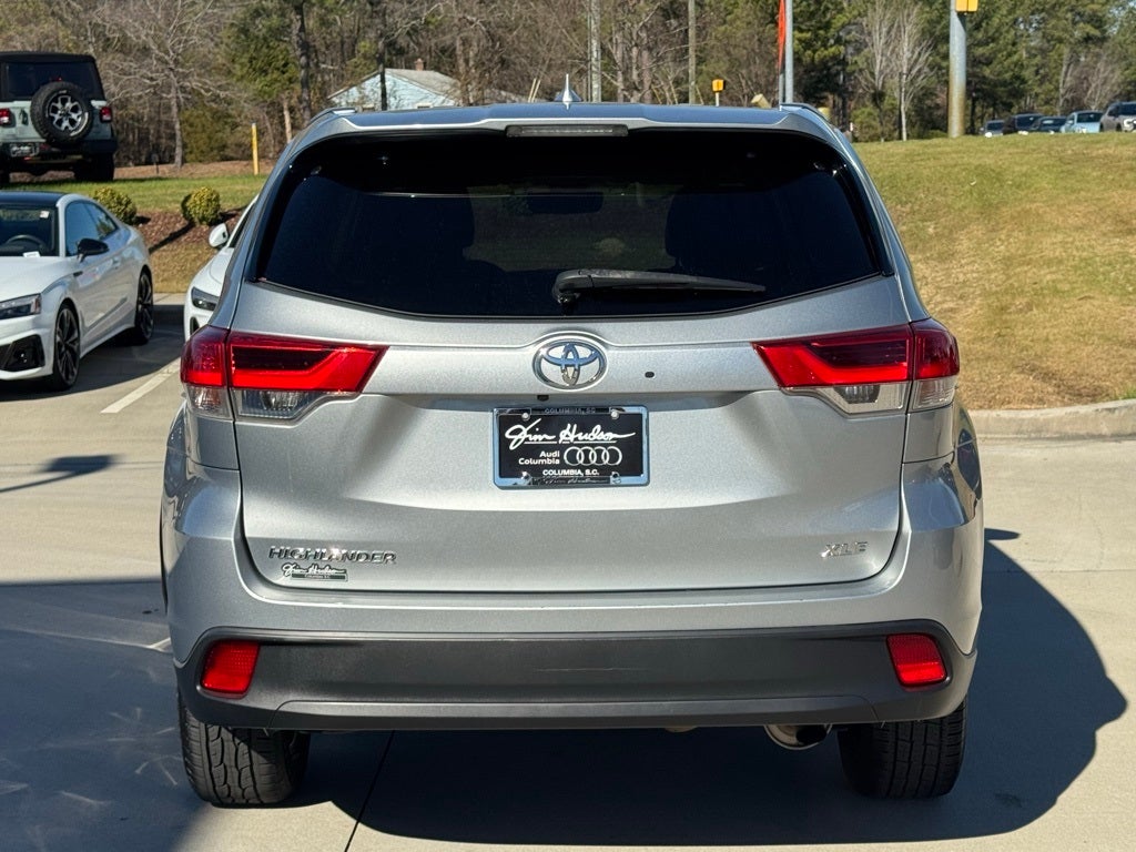 2019 Toyota Highlander SE