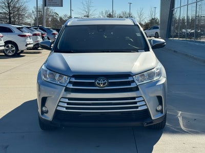 2019 Toyota Highlander SE