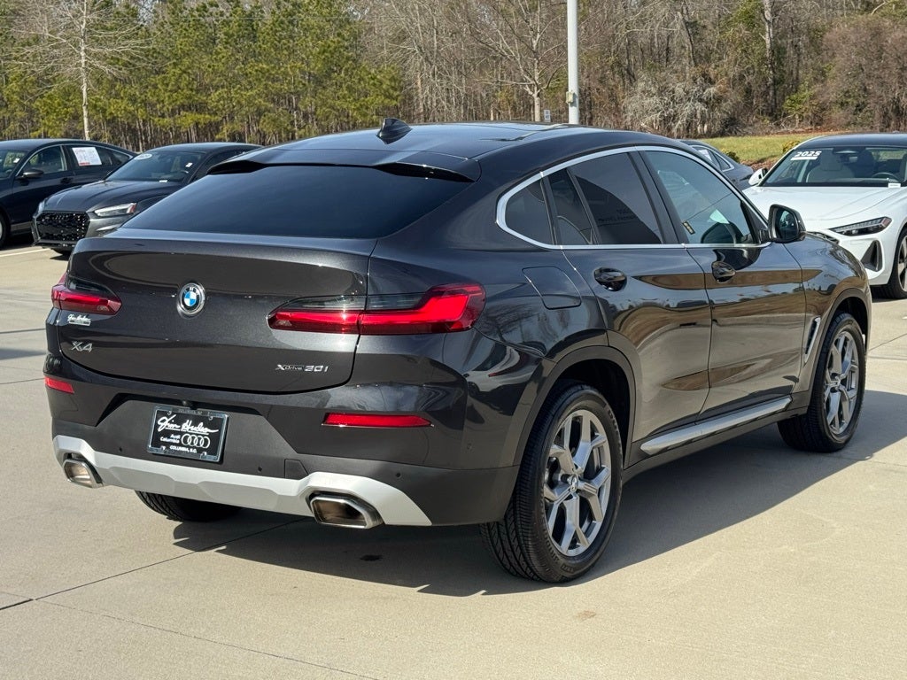 2025 BMW X4 xDrive30i