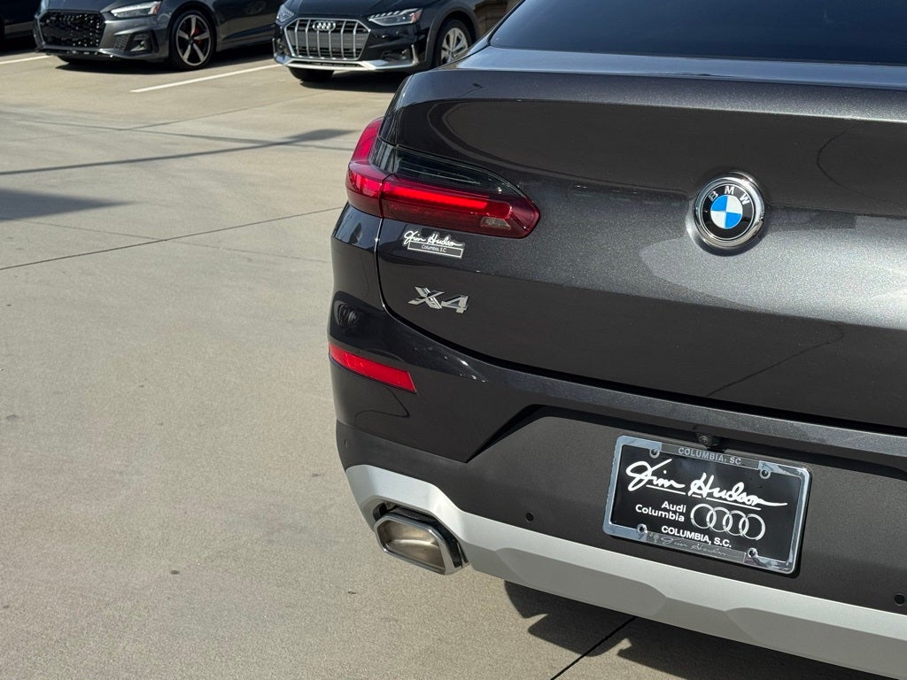 2025 BMW X4 xDrive30i