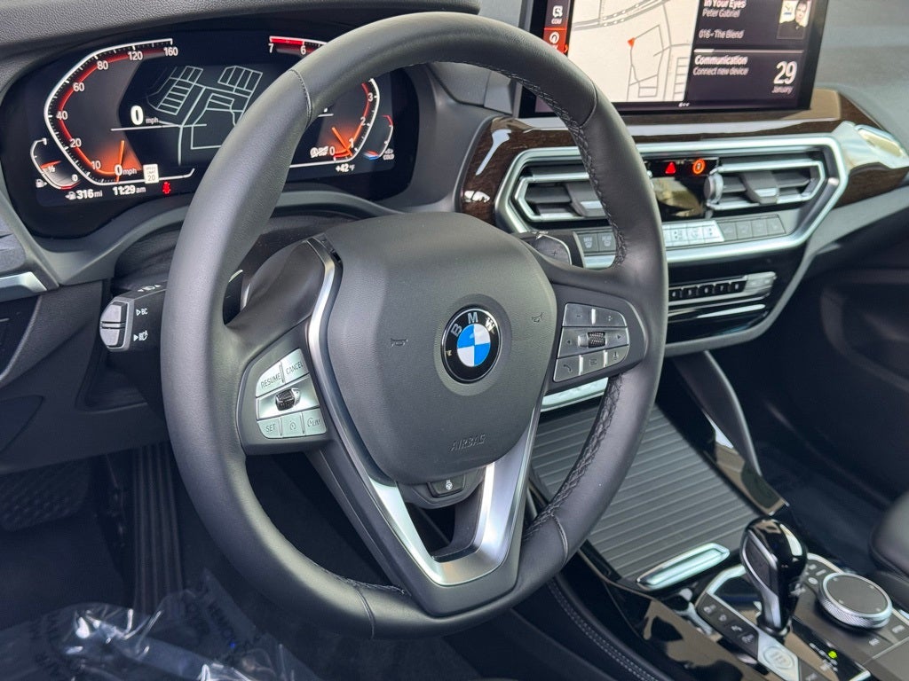 2025 BMW X4 xDrive30i